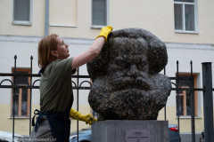 в музейном дворике Художественной галереи провели консервацию скульптур - фото - 4