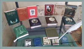 в редком фонде областной библиотеки им.А.Т.Твардовского проходит уникальная выставка изданий русских писателей в миниатюрном формате - фото - 3