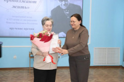 в областной библиотеке им.А.Т.Твардовского прошла торжественная церемония вручения ежегодной премии имени Николая Рыленкова, учрежденной Правительством Смоленской области - фото - 3