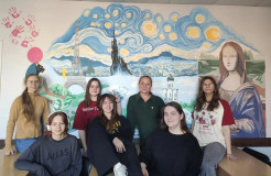 шедевры на стенах: воспитанники Вяземской Детской художественной школы им.А.Г.Сергеева "оживили" кабинет истории искусств - фото - 6